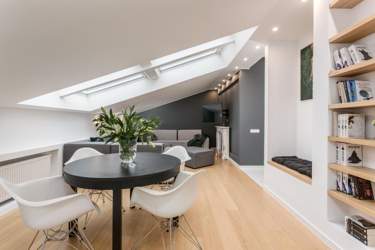 Rent Like Plac Mirowski 12 * Warszawa